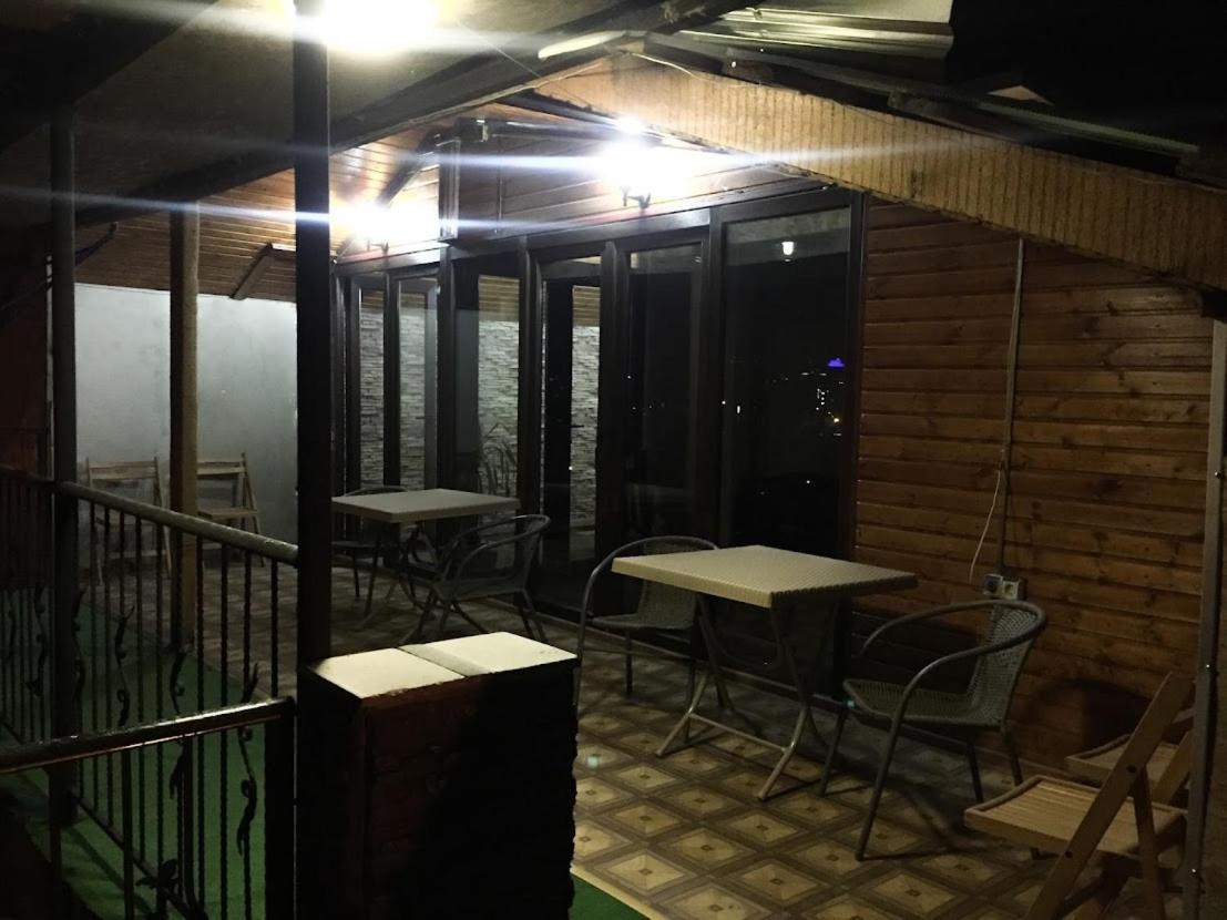 The Sindh House - Indus Aroma Restaurant Tbilisi Hotel Exterior foto